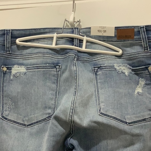 NWT Judy Blue destroyed jeans - Skinny Fit - Picture 5 of 6
